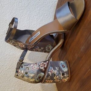Steve Madden Floral Embroidered High Chunky Heels Strap Satin Sz.10